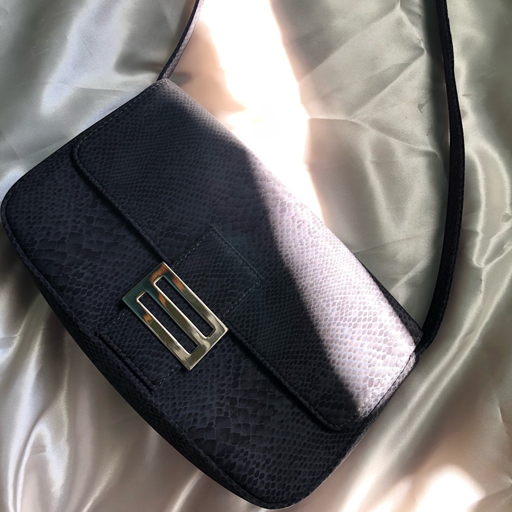 vintage shoulder baguette